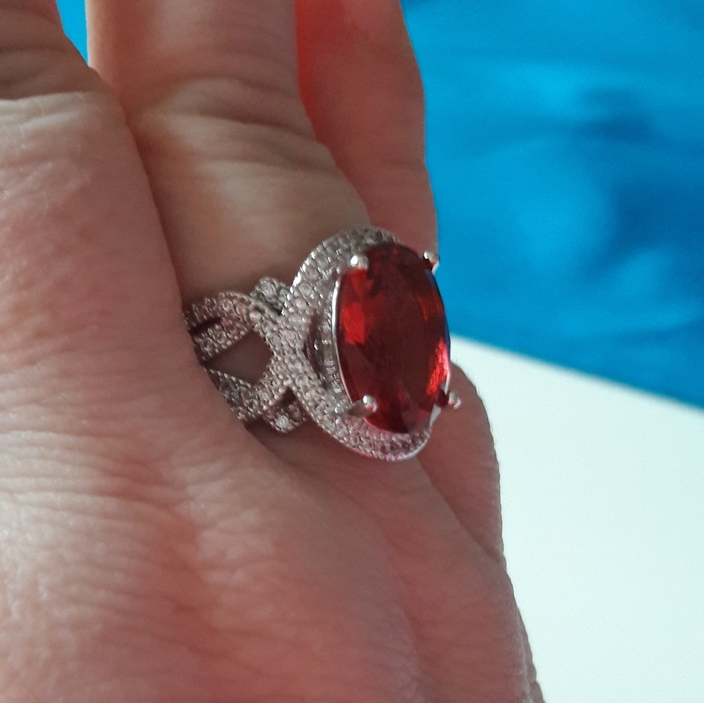925 sterling silver ruby ring - Picture 2 of 3